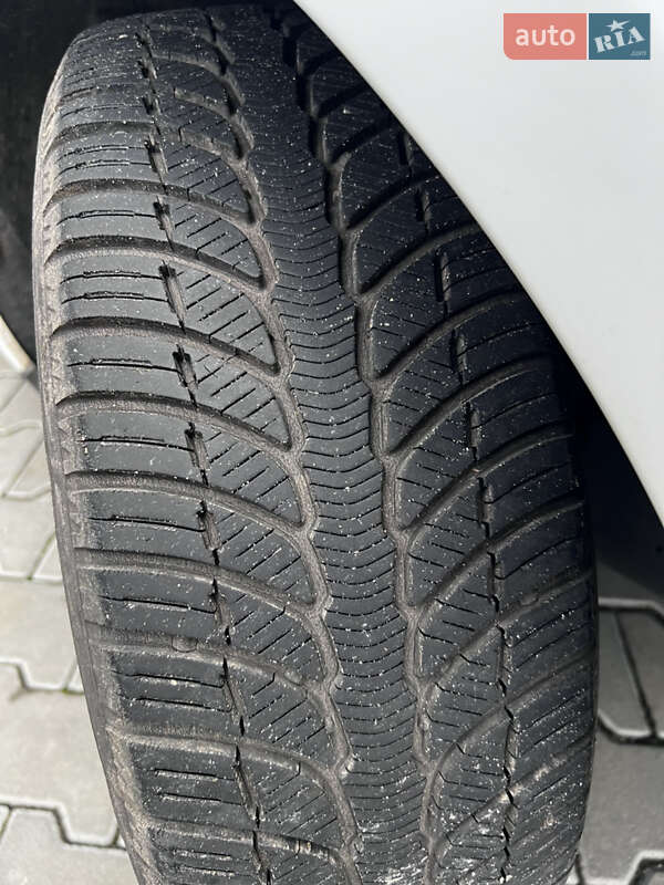 Мінівен Ford C-Max 2009 в Дубні