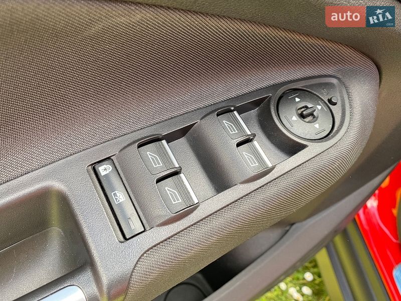 Мінівен Ford C-Max 2016 в Івано-Франківську