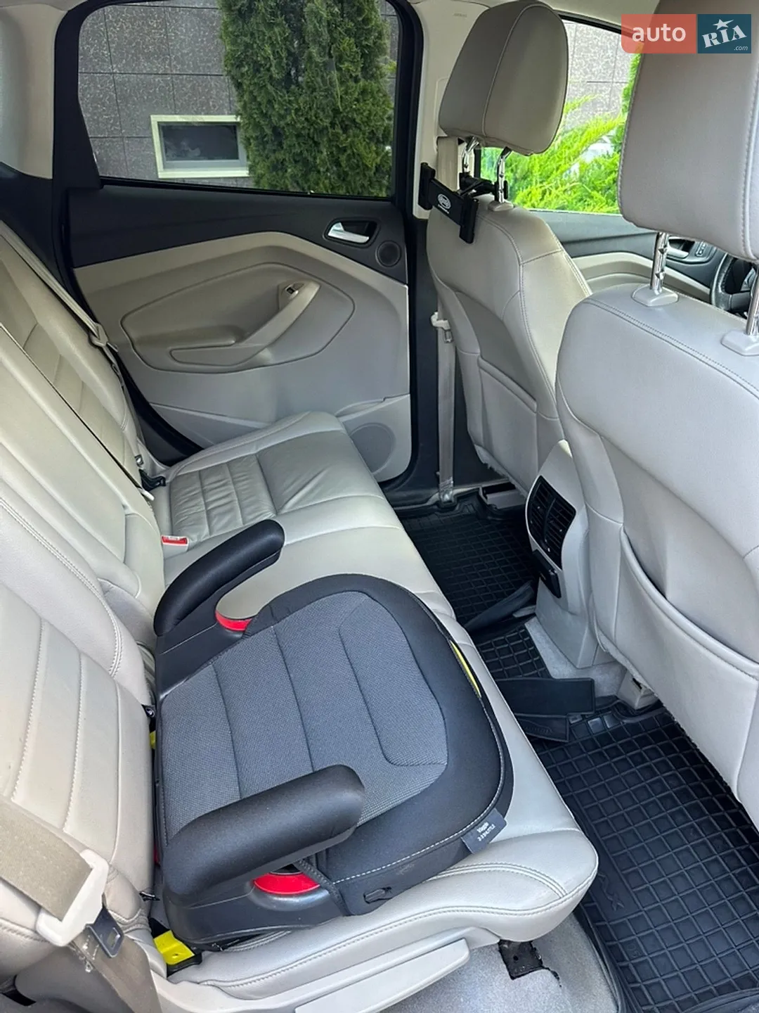 Ford C-Max 2016 VIN 1FADP5CU9GL108348 фото оголошення 24 з 32