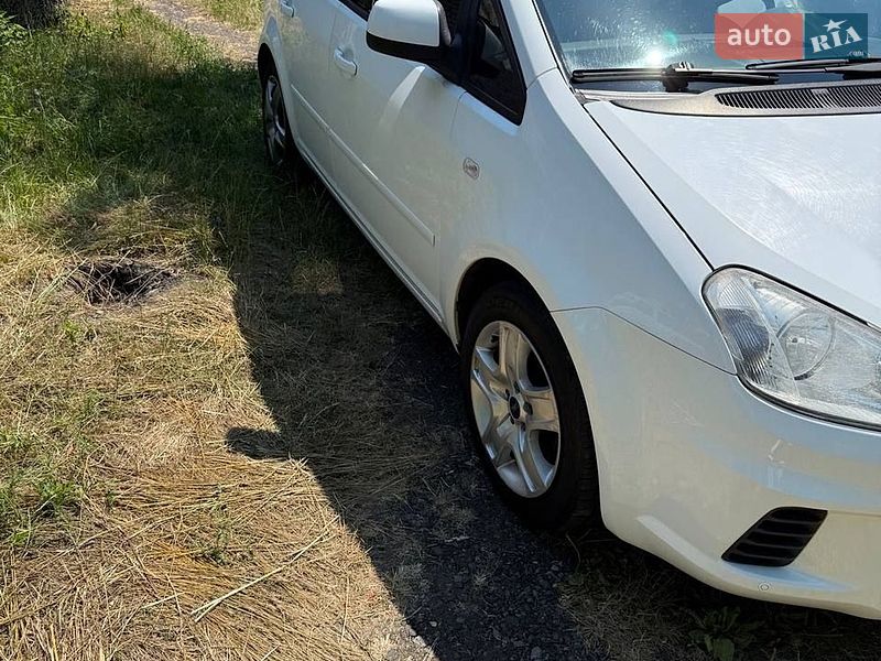 Мінівен Ford C-Max 2009 в Рівному фото 17 Мінівен Ford C-Max 2009 в Рівному