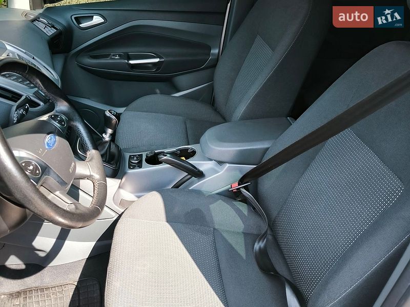 Минивэн Ford C-Max 2013 в Днепре