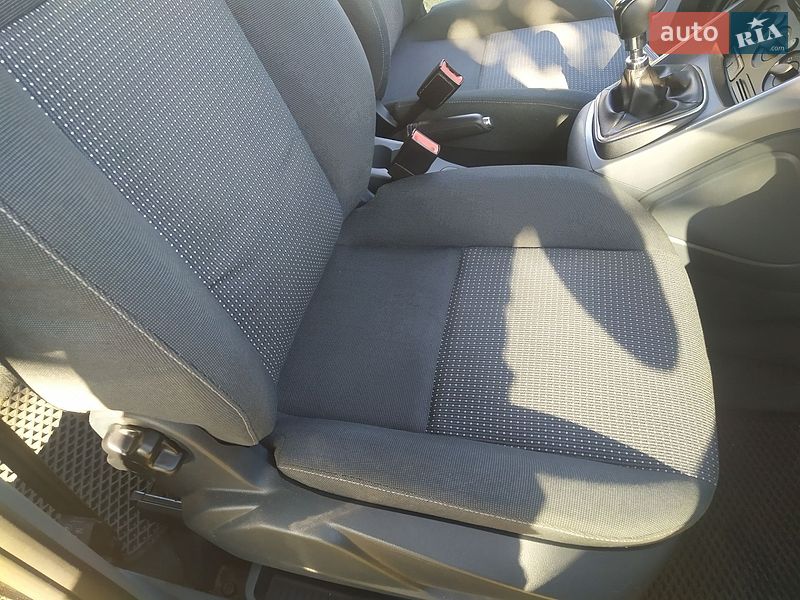 Минивэн Ford C-Max 2010 в Маневичах