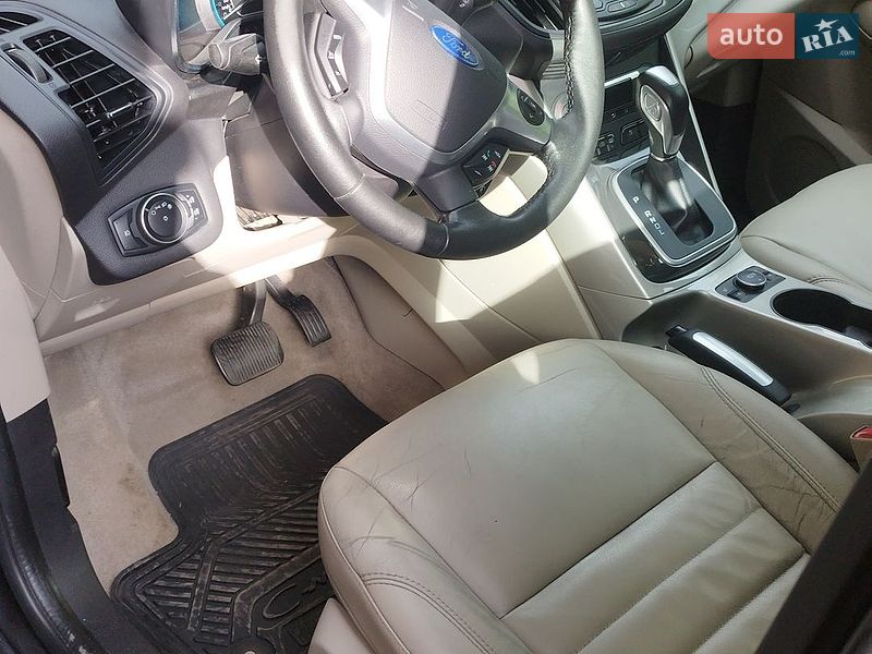 Минивэн Ford C-Max 2016 в Львове