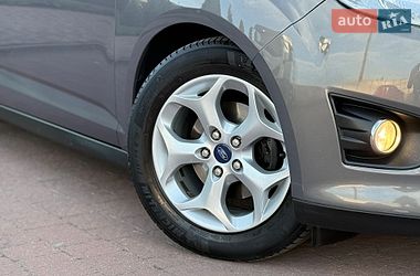 Минивэн Ford C-Max 2012 в Стрые