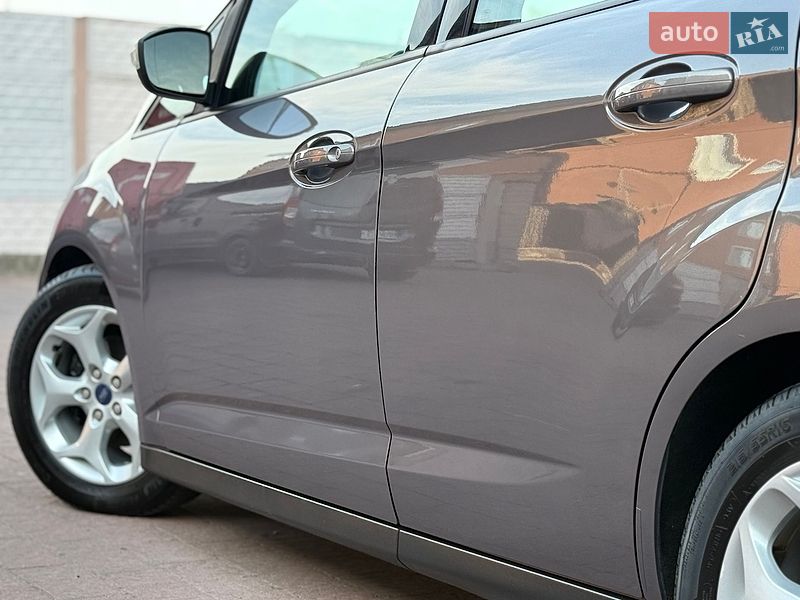 Минивэн Ford C-Max 2012 в Стрые