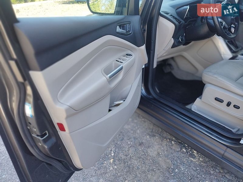 Минивэн Ford C-Max 2016 в Львове фото 21 Минивэн Ford C-Max 2016 в Львове