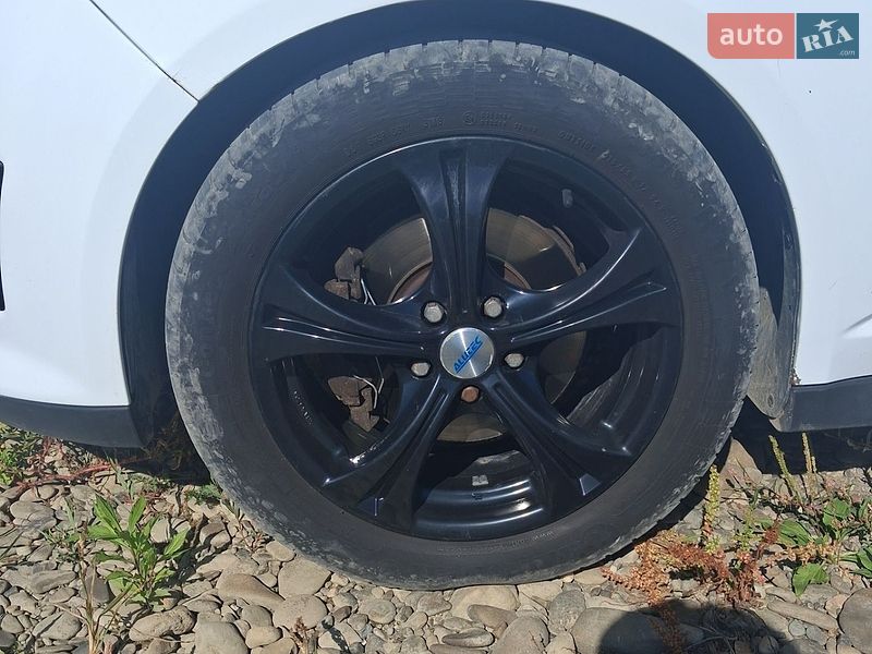 Мінівен Ford C-Max 2011 в Чернівцях