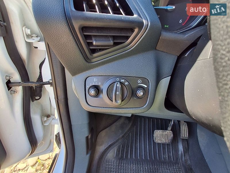 Мінівен Ford C-Max 2011 в Чернівцях