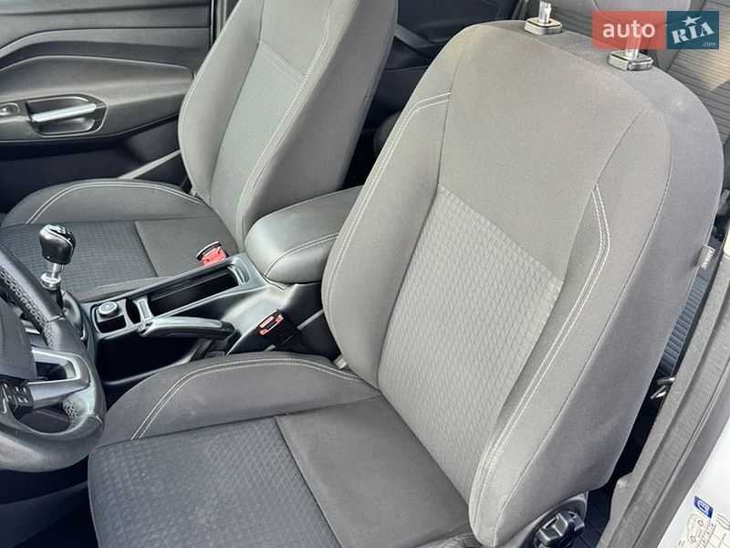 Минивэн Ford C-Max 2016 в Староконстантинове