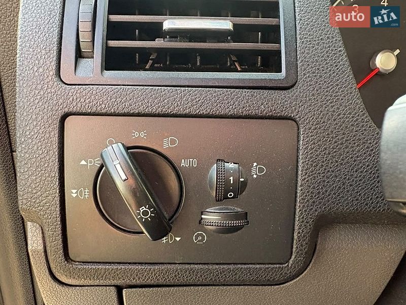 Мінівен Ford C-Max 2005 в Києві