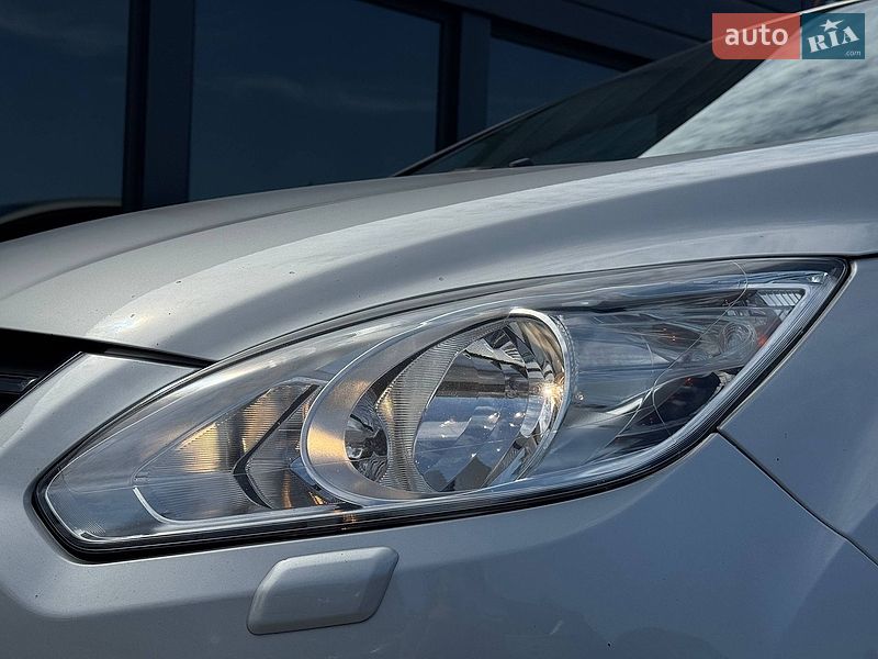 Минивэн Ford C-Max 2011 в Ровно