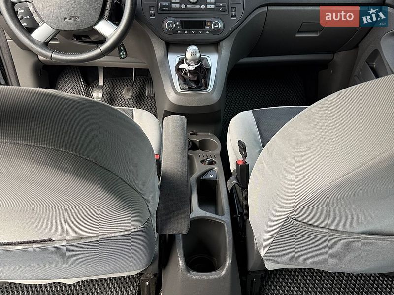 Минивэн Ford C-Max 2010 в Киеве