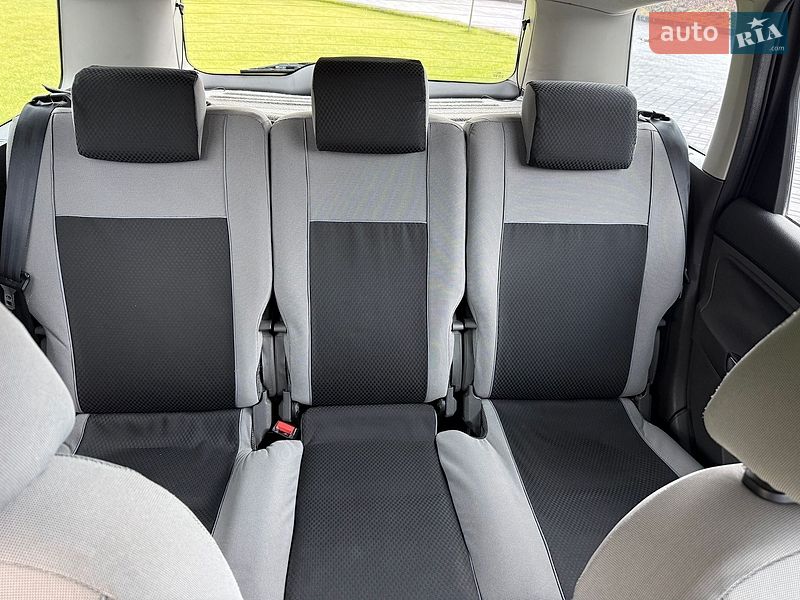 Минивэн Ford C-Max 2010 в Киеве