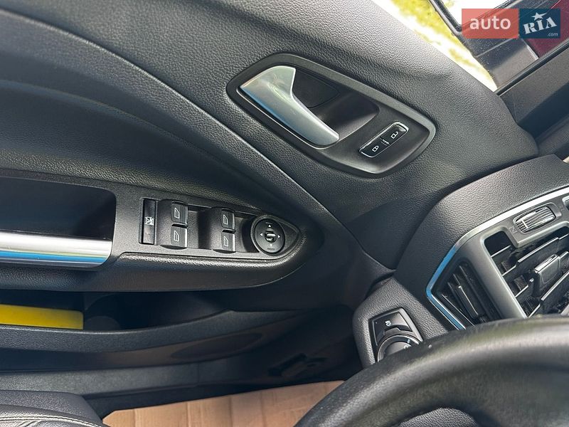 Минивэн Ford C-Max 2013 в Луцке