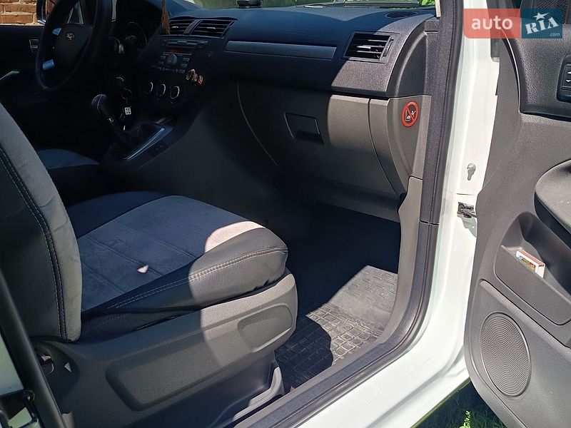 Мінівен Ford C-Max 2010 в Ромнах