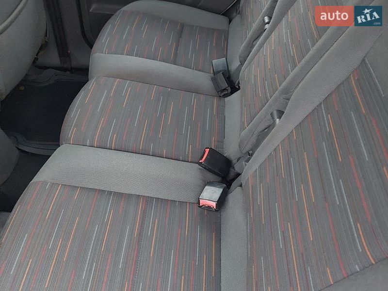 Минивэн Ford C-Max 2010 в Решетиловке