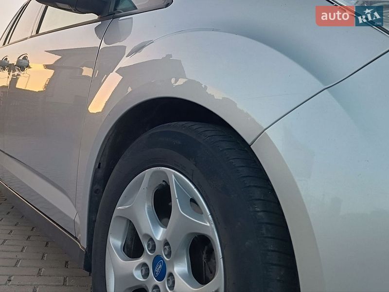 Мінівен Ford C-Max 2015 в Сарнах