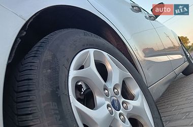 Мінівен Ford C-Max 2015 в Сарнах