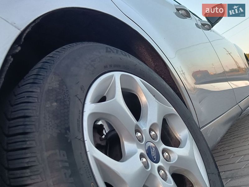 Мінівен Ford C-Max 2015 в Сарнах