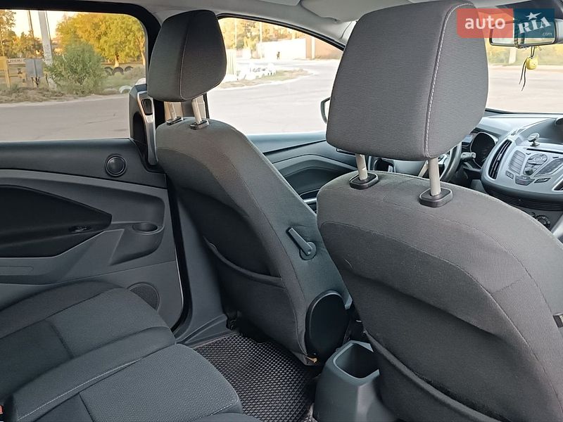 Мінівен Ford C-Max 2015 в Сарнах