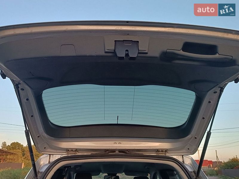 Мінівен Ford C-Max 2015 в Сарнах