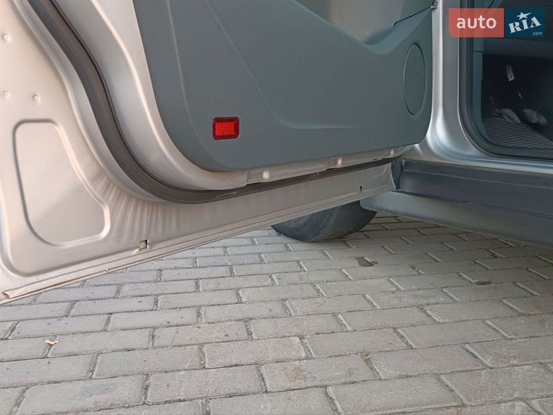 Мінівен Ford C-Max 2015 в Сарнах