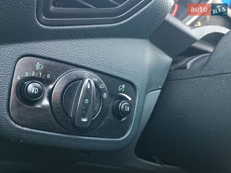 Мінівен Ford C-Max 2015 в Сарнах