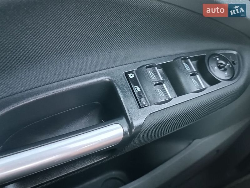 Мінівен Ford C-Max 2015 в Сарнах