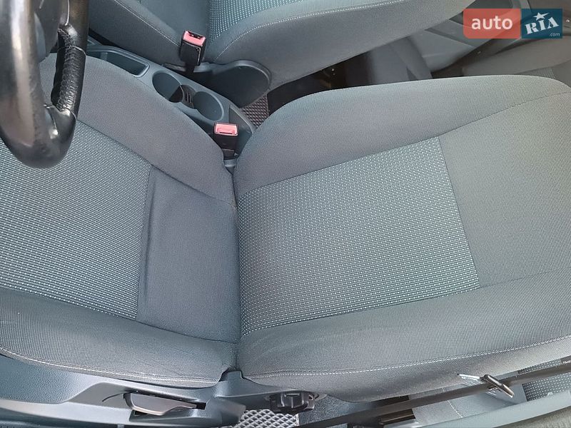 Мінівен Ford C-Max 2015 в Сарнах