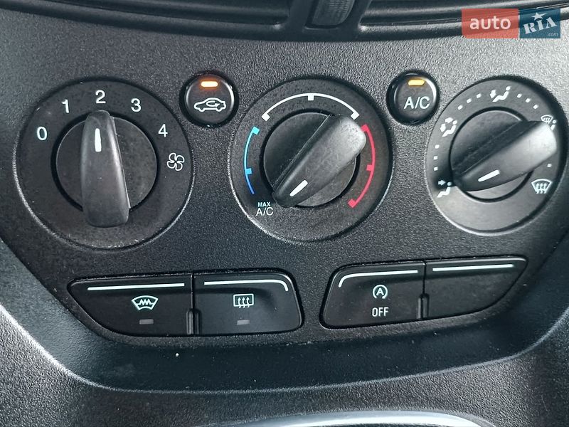 Мінівен Ford C-Max 2015 в Сарнах