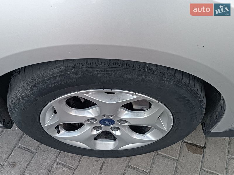 Мінівен Ford C-Max 2015 в Сарнах