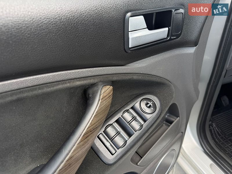 Минивэн Ford C-Max 2010 в Ивано-Франковске фото 24 Минивэн Ford C-Max 2010 в Ивано-Франковске