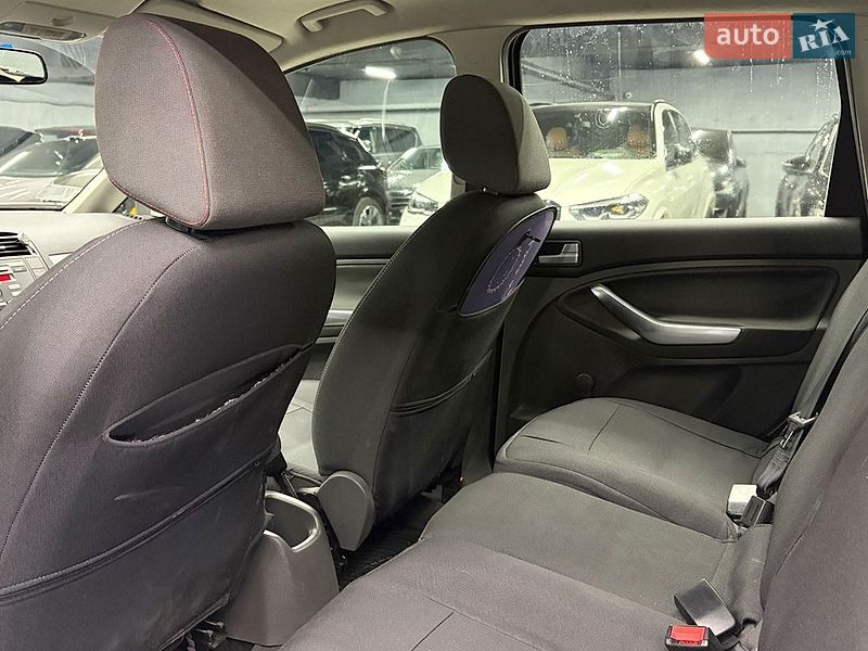 Мінівен Ford C-Max 2010 в Чернівцях фото 24 Мінівен Ford C-Max 2010 в Чернівцях