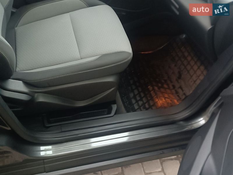 Минивэн Ford C-Max 2017 в Львове