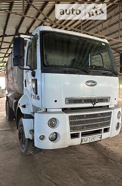 Ford Cargo  2011