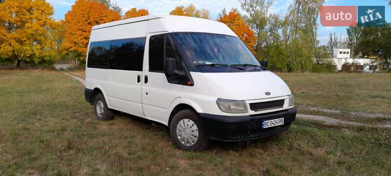 Минивэн Ford Courier