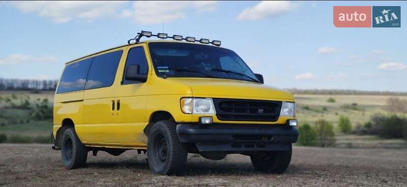 Ford E-250