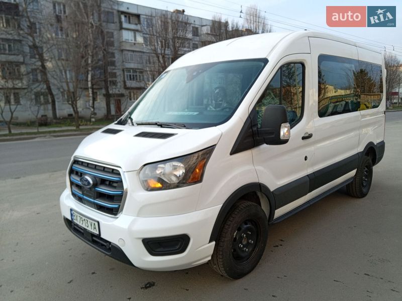 Микроавтобус грузовой (до 3,5т) Ford E-Transit