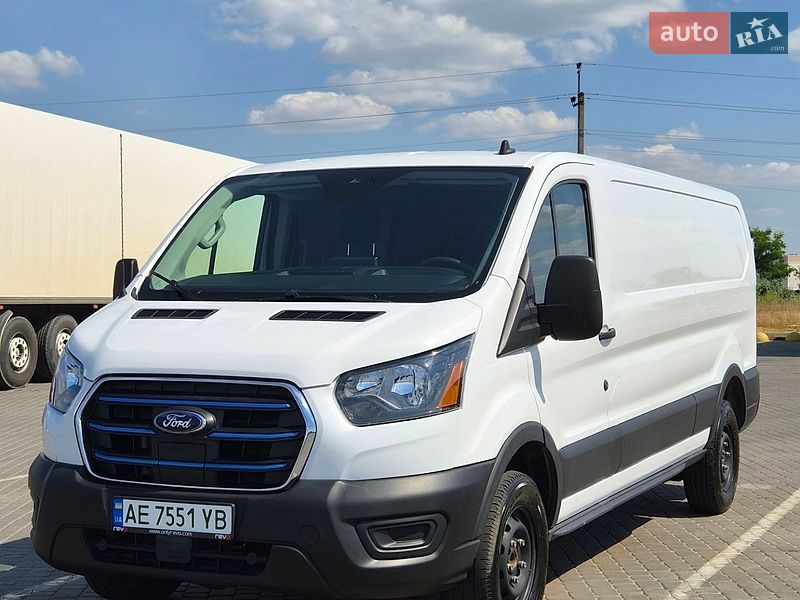 Вантажний фургон Ford E-Transit 2023 в Дніпрі