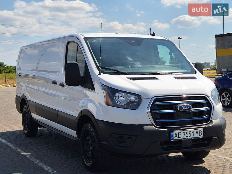 Вантажний фургон Ford E-Transit 2023 в Дніпрі