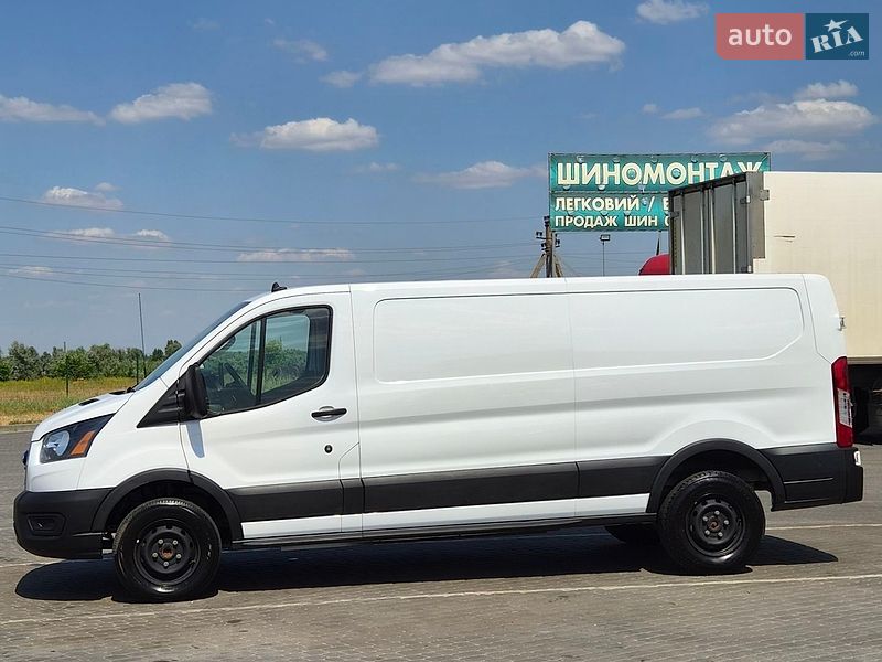 Вантажний фургон Ford E-Transit 2023 в Дніпрі