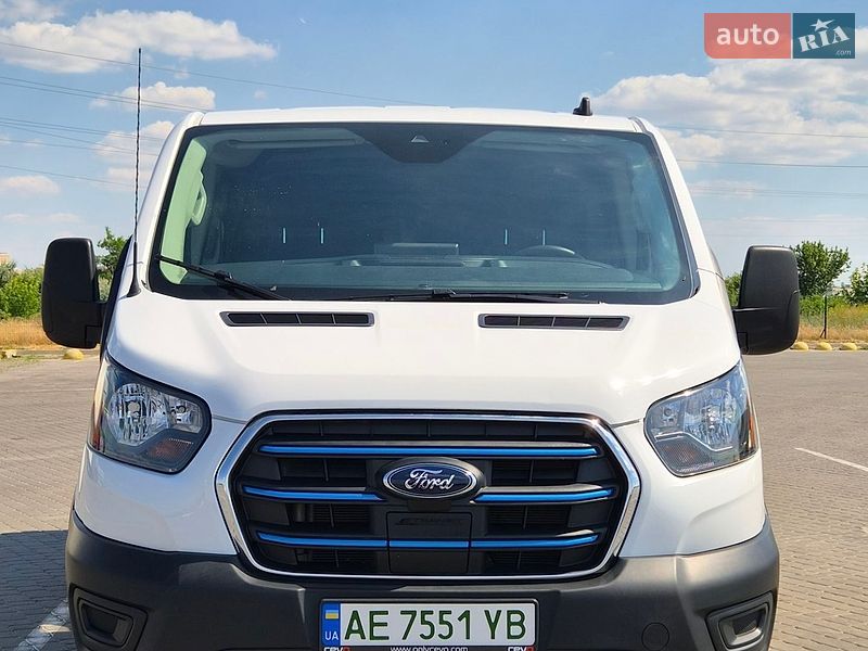 Вантажний фургон Ford E-Transit 2023 в Дніпрі