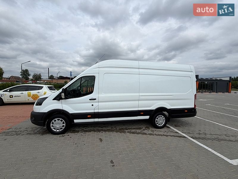 Грузовики Ford E-Transit