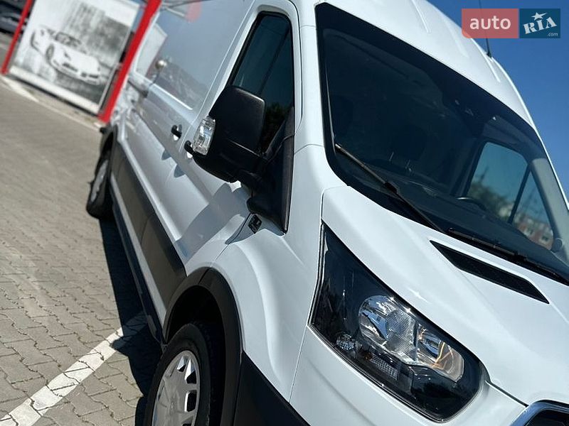 Грузовой фургон Ford E-Transit 2023 в Виннице