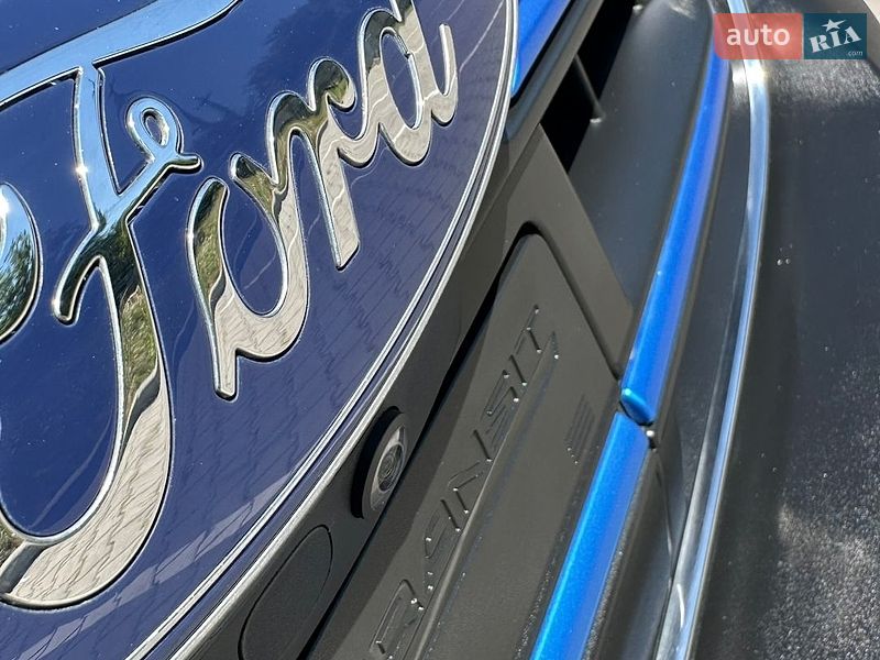 Грузовой фургон Ford E-Transit 2023 в Виннице
