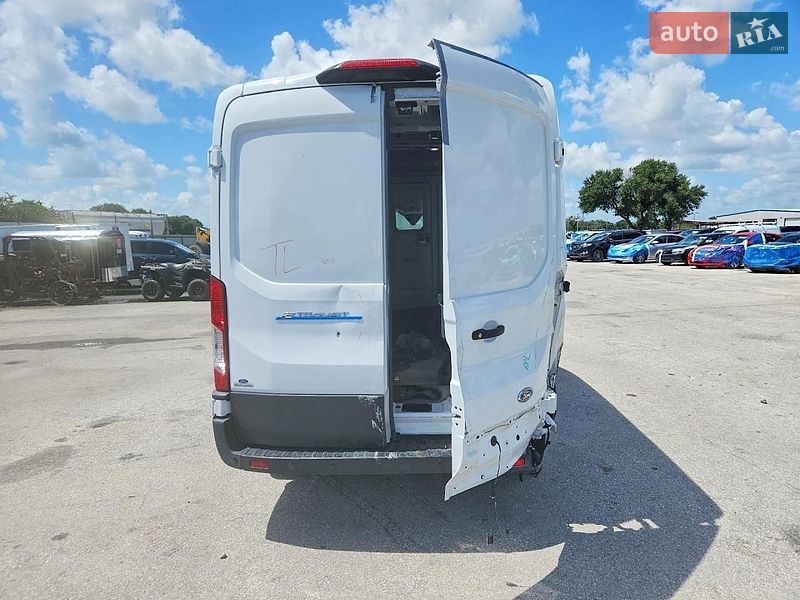 Микроавтобус грузовой (до 3,5т) Ford E-Transit 2022 в Львове