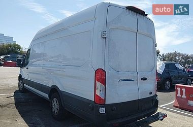 Вантажопасажирський фургон Ford E-Transit 2022 в Луцьку