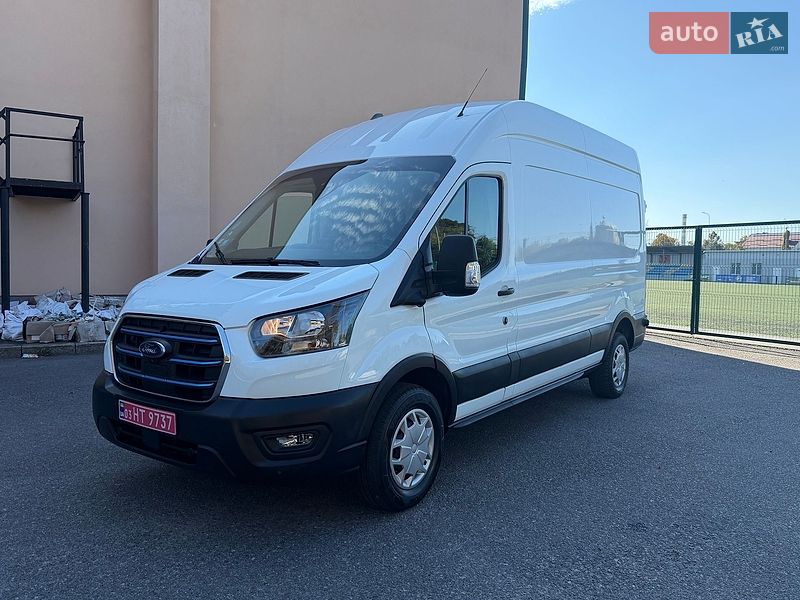 Грузовой фургон Ford E-Transit 2022 в Виннице