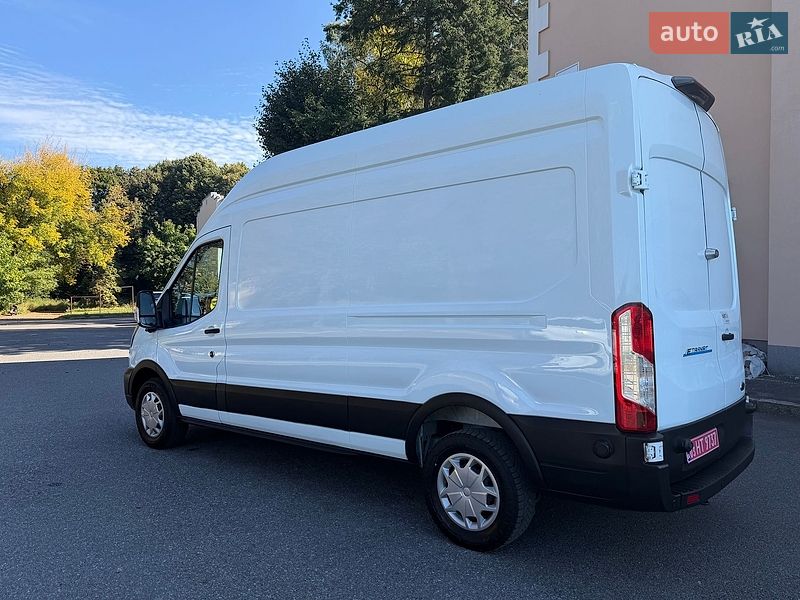 Грузовой фургон Ford E-Transit 2022 в Виннице