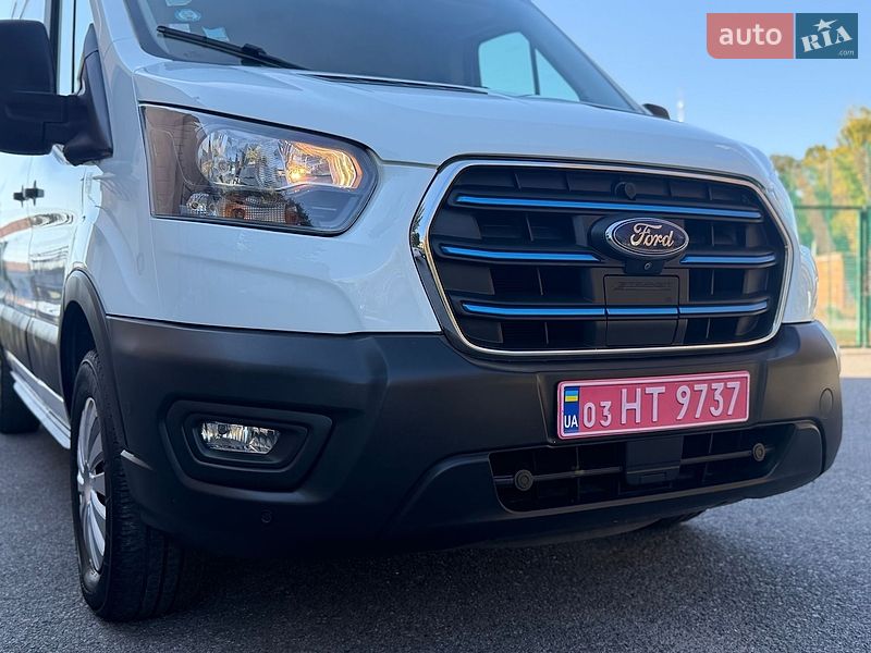 Грузовой фургон Ford E-Transit 2022 в Виннице
